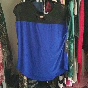 Capped sleeve blouse